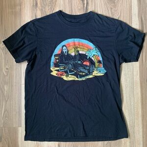Scream Ghostface Drinking on the Beach T-Shirt  Size Large
